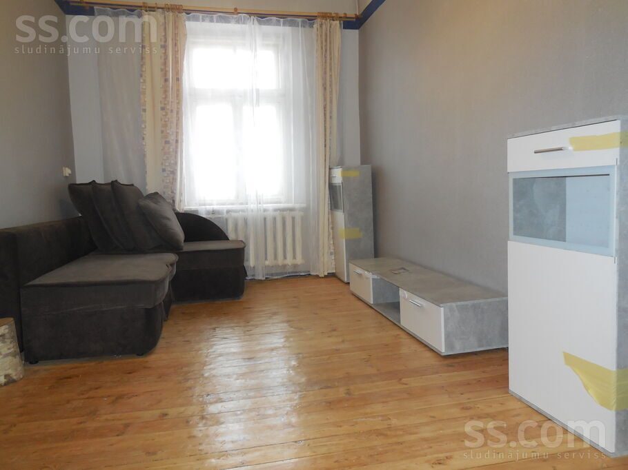 Apartment photo 2