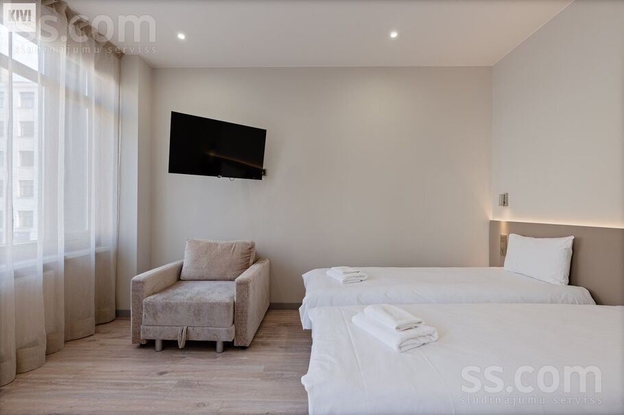 Apartment photo 2