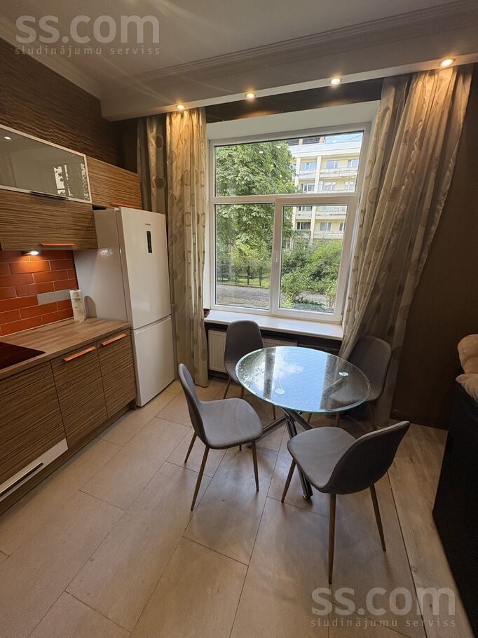 Apartment photo 3