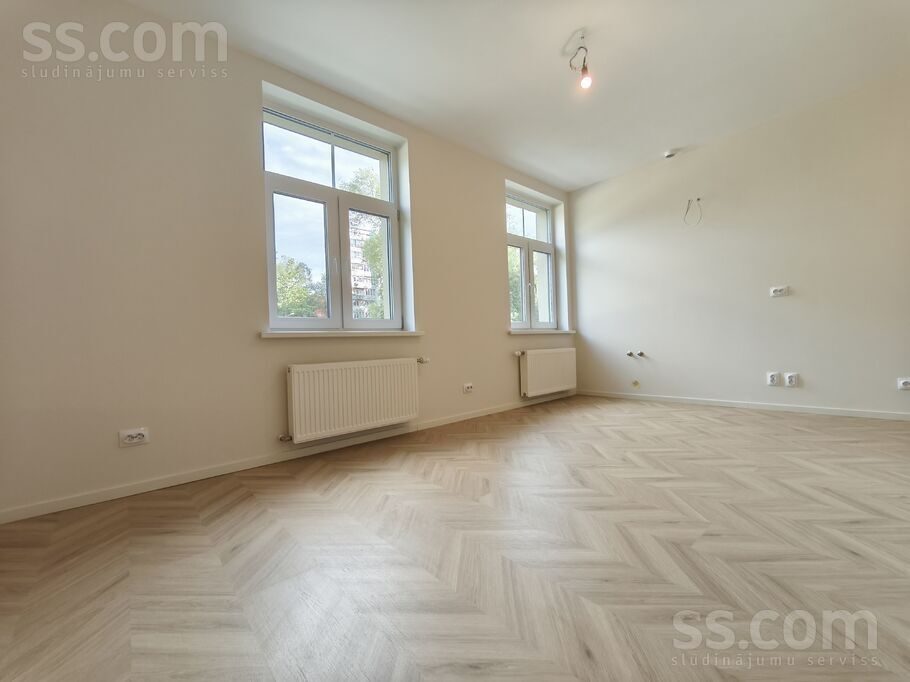 Apartment photo 2