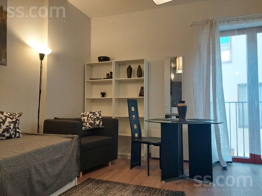 Apartment photo 2
