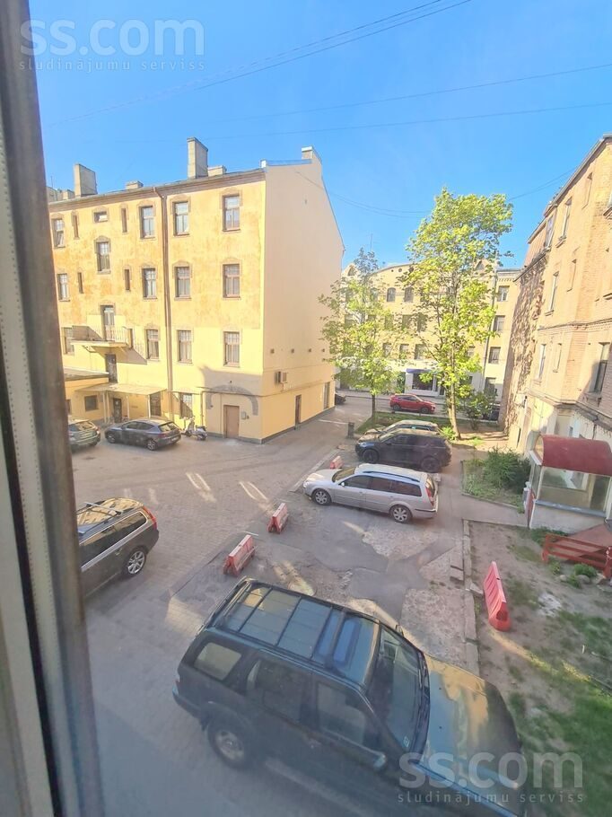 Apartment photo 7