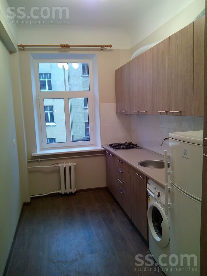 Apartment photo 2