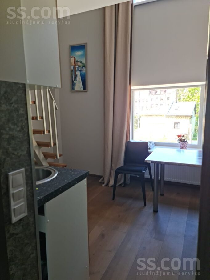 Apartment photo 2