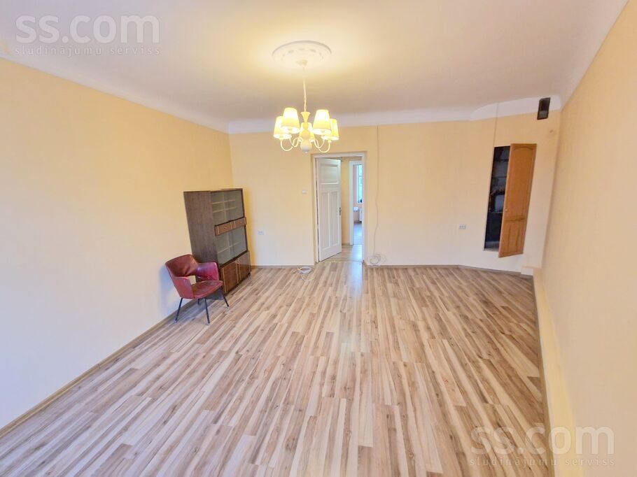 Apartment photo 5
