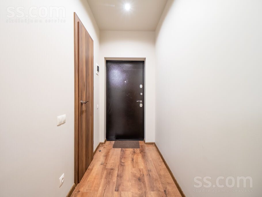 Apartment photo 2