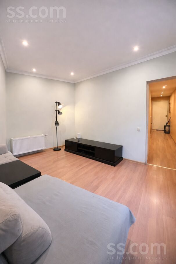 Apartment photo 3