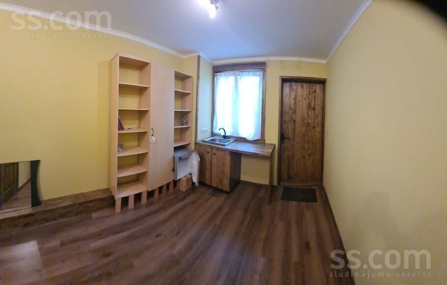 Apartment photo 2