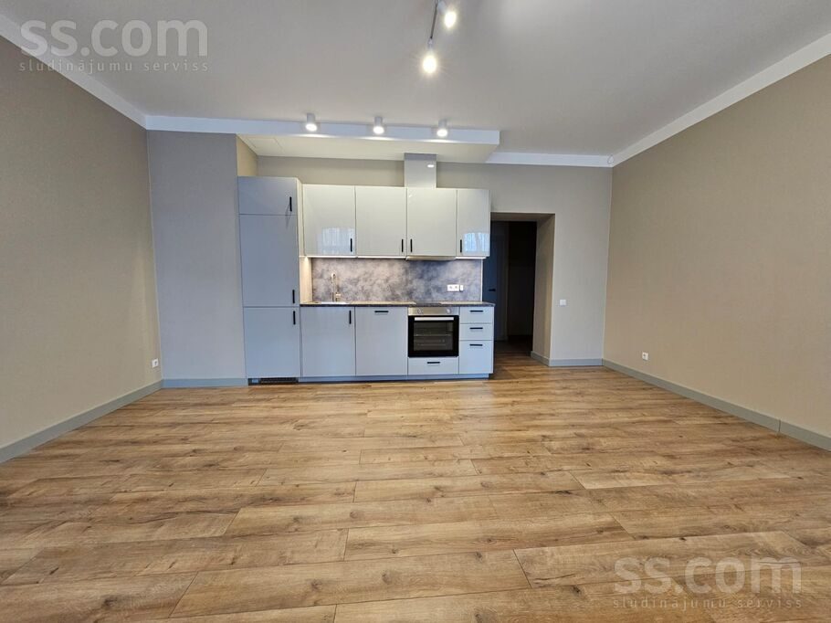 Apartment photo 2