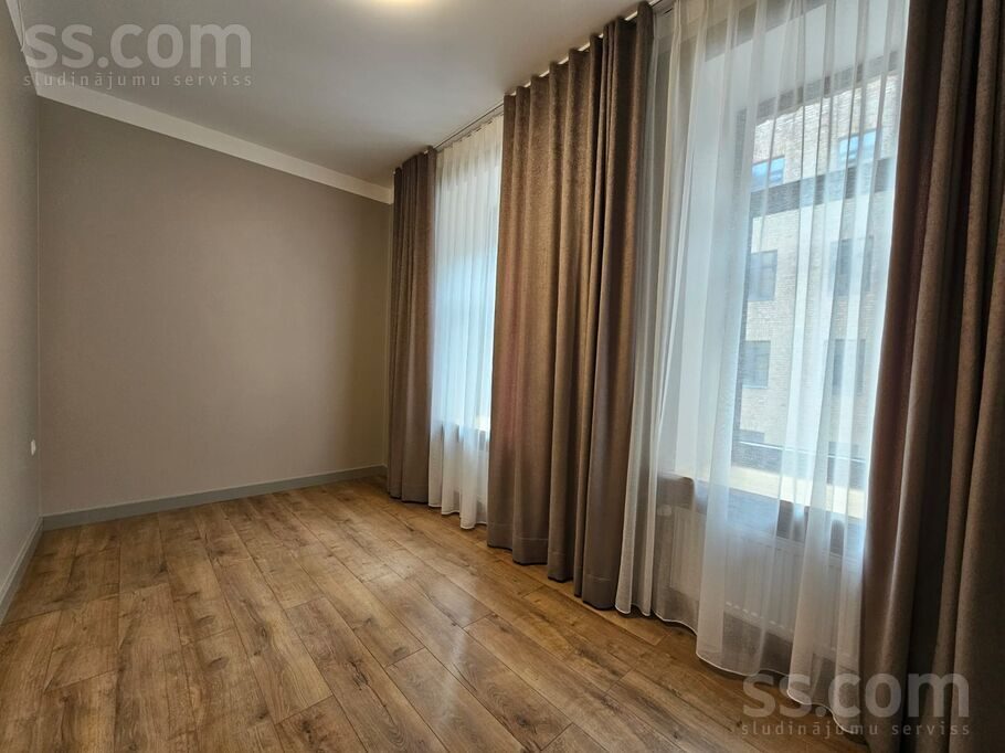 Apartment photo 8