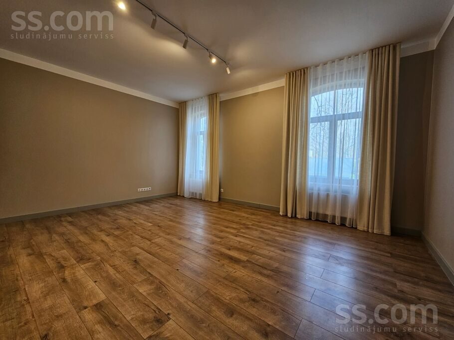 Apartment photo 5