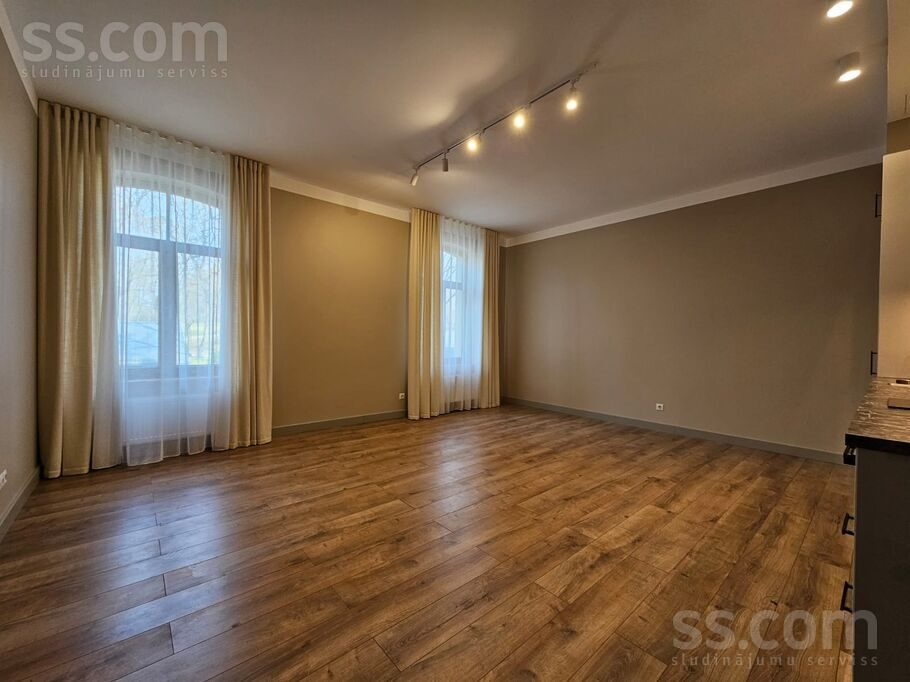 Apartment photo 4