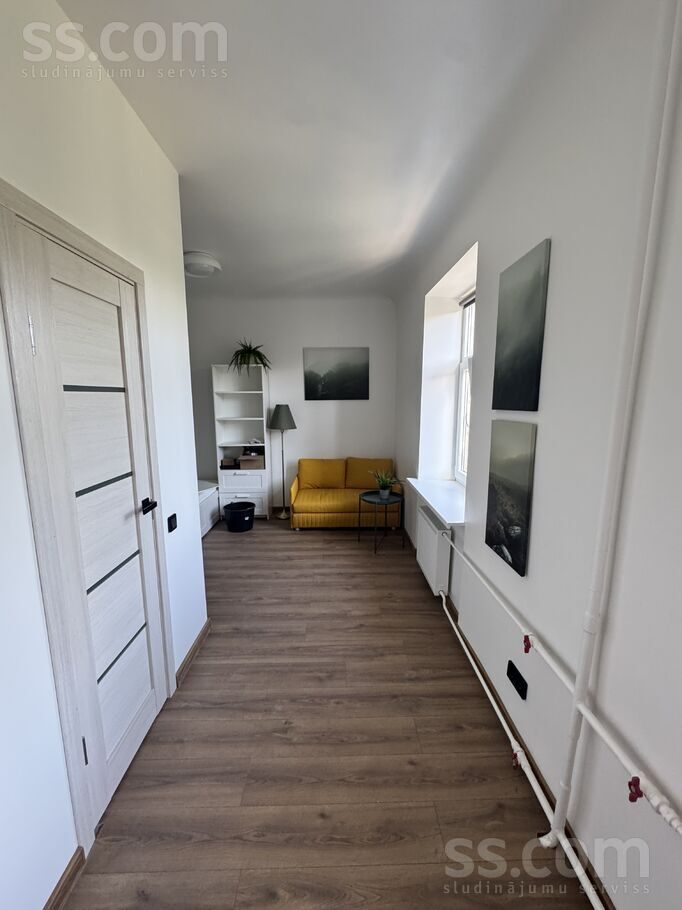 Apartment photo 2