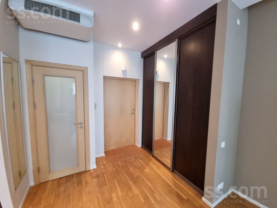 Apartment photo 3