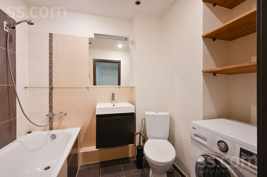 Apartment photo 5