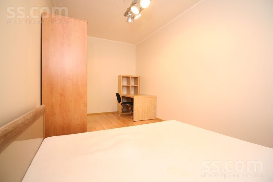 Apartment photo 8