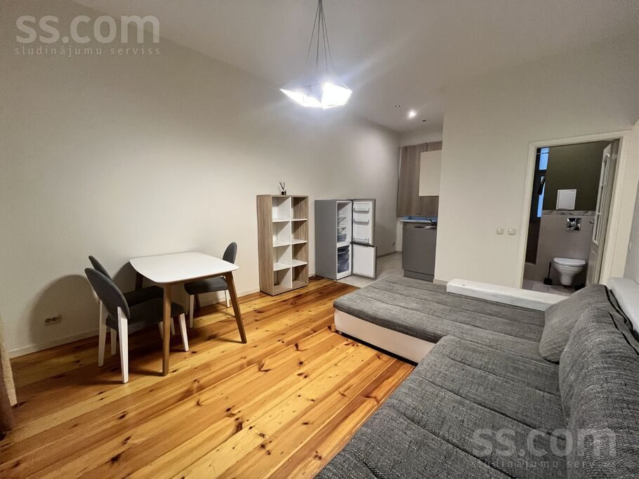 Apartment photo 2