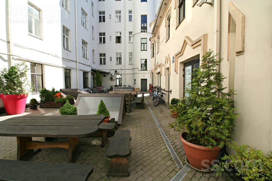 Apartment photo 16