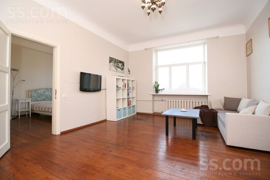 Apartment photo 4
