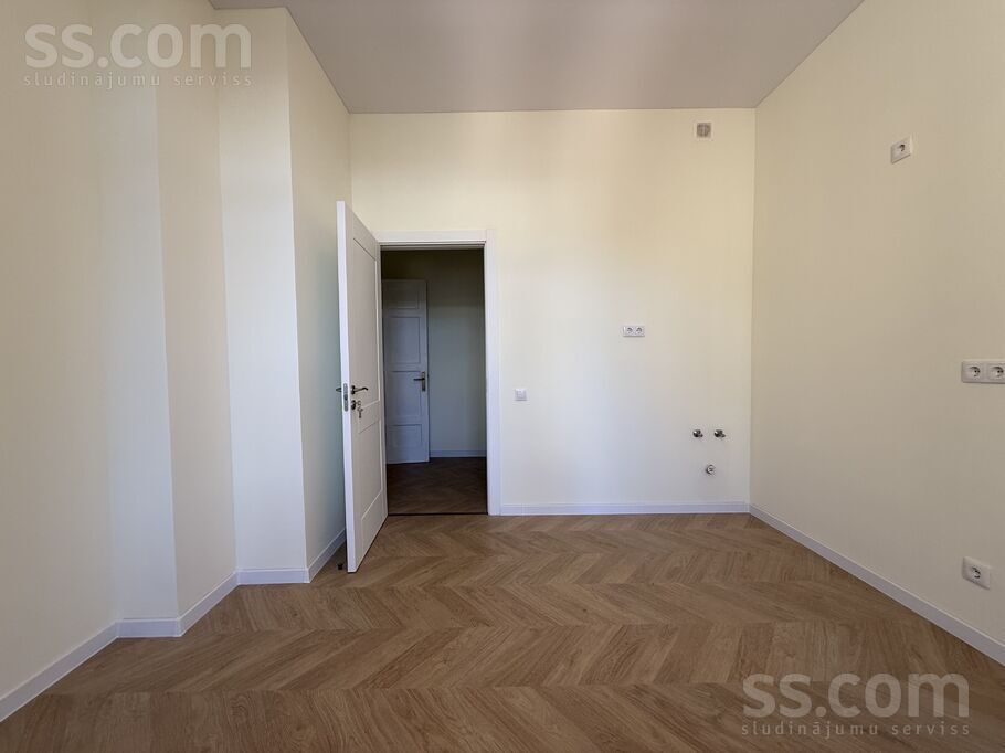 Apartment photo 2