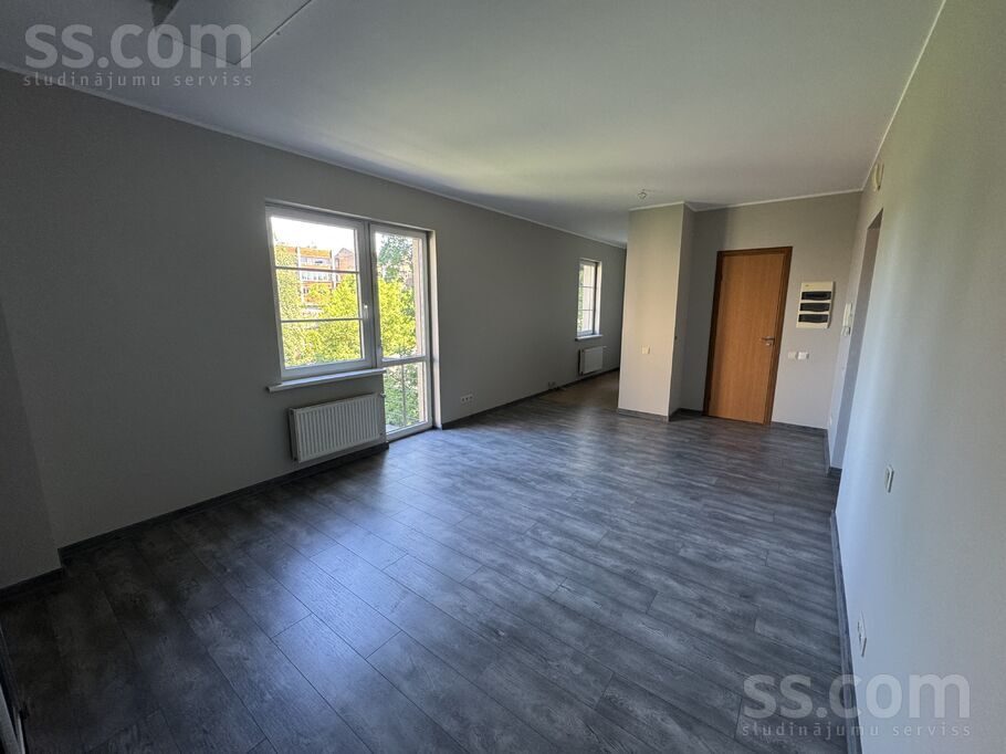 Apartment photo 2
