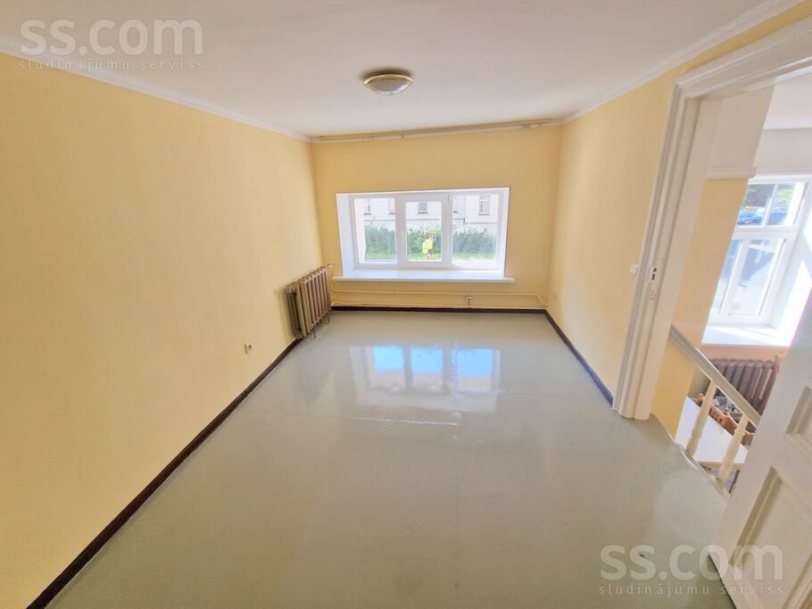 Apartment photo 8
