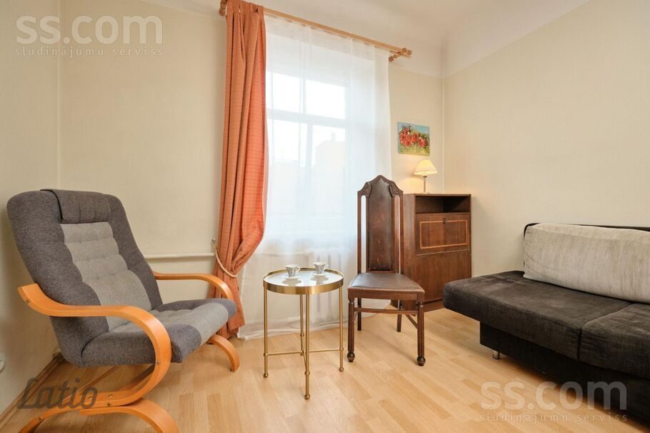 Apartment photo 4