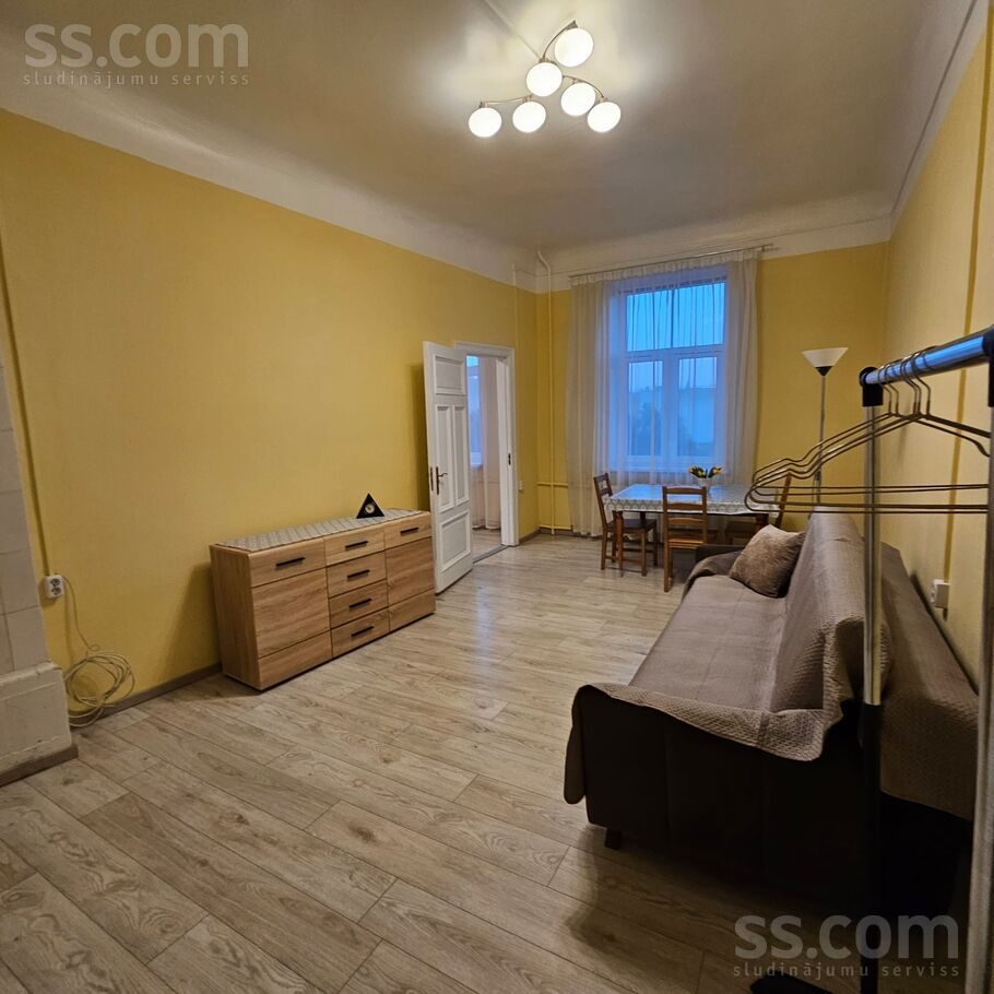 Apartment photo 2