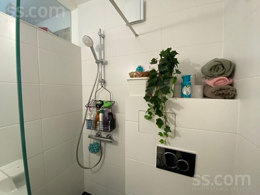 Apartment photo 8