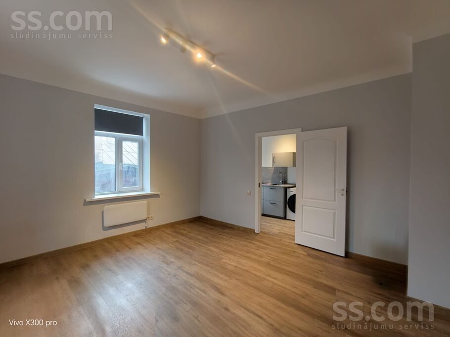 Apartment photo 2
