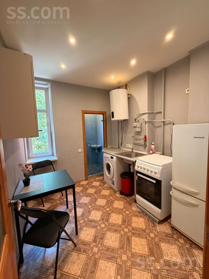 Apartment photo 4