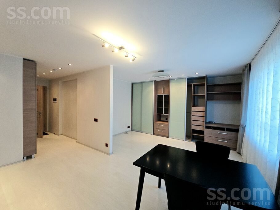 Apartment photo 4