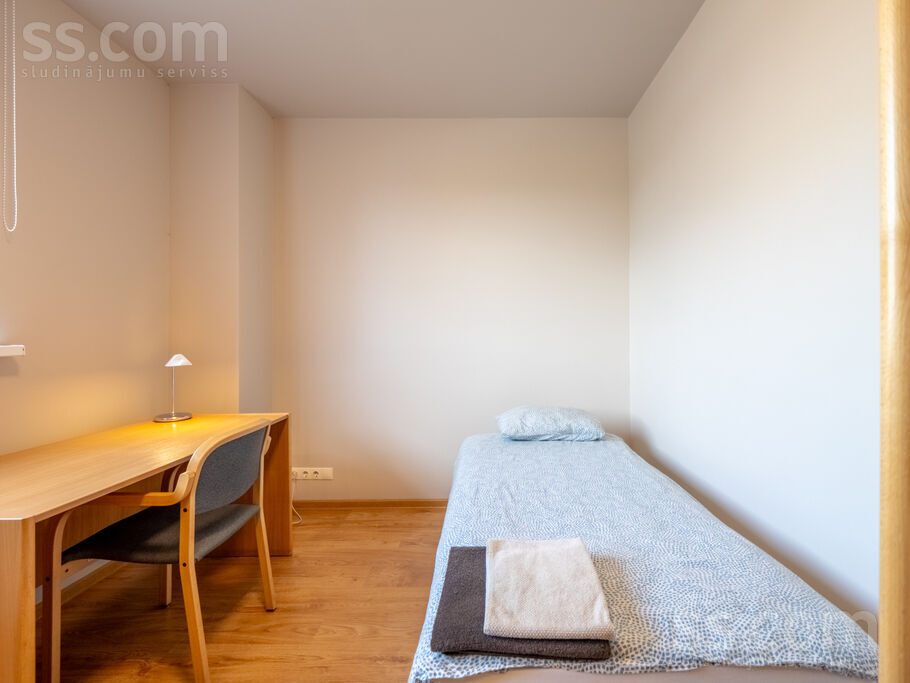 Apartment photo 8