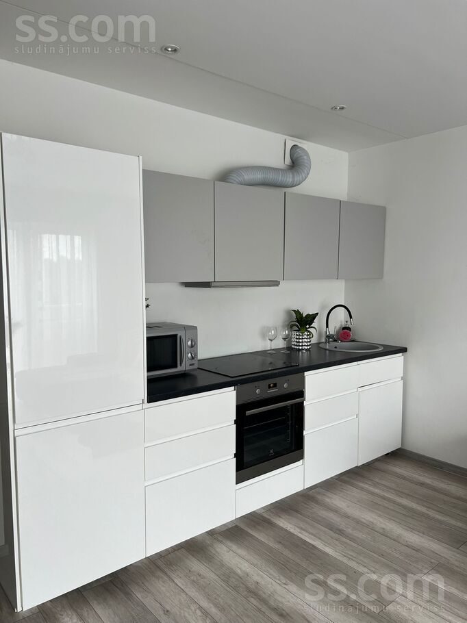Apartment photo 2