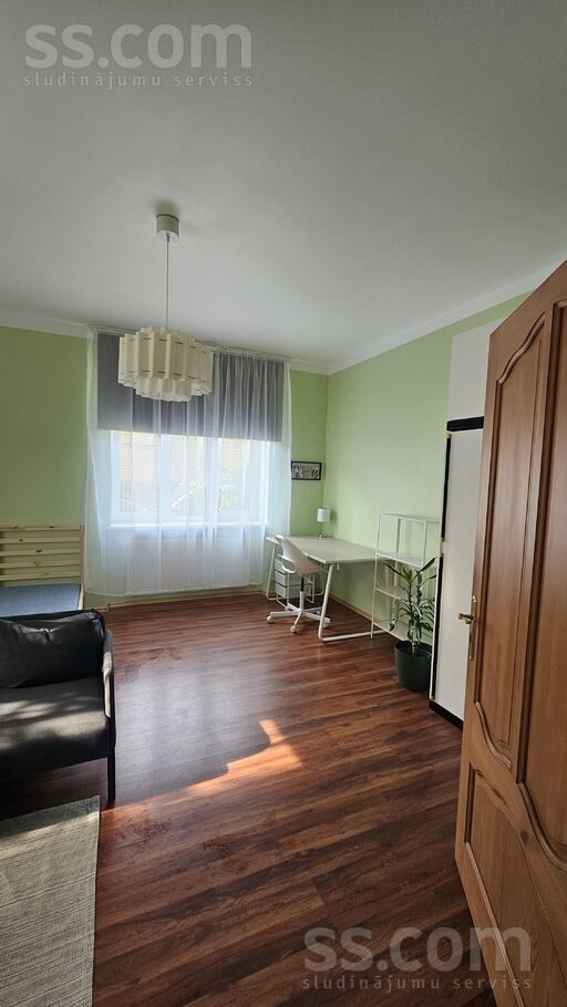 Apartment photo 2