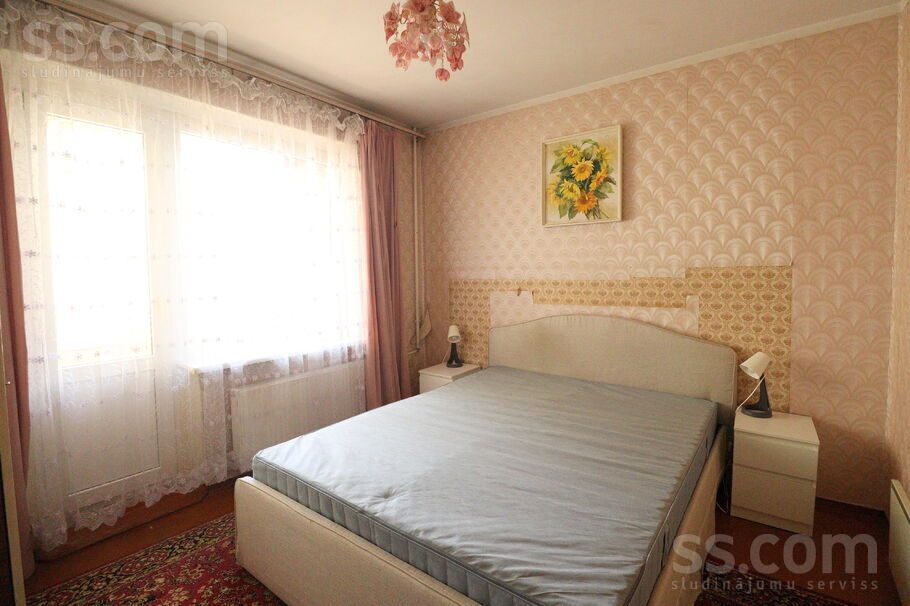 Apartment photo 2