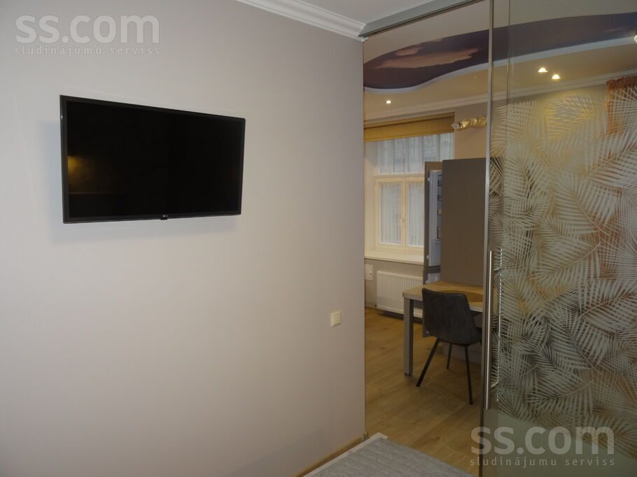 Apartment photo 8