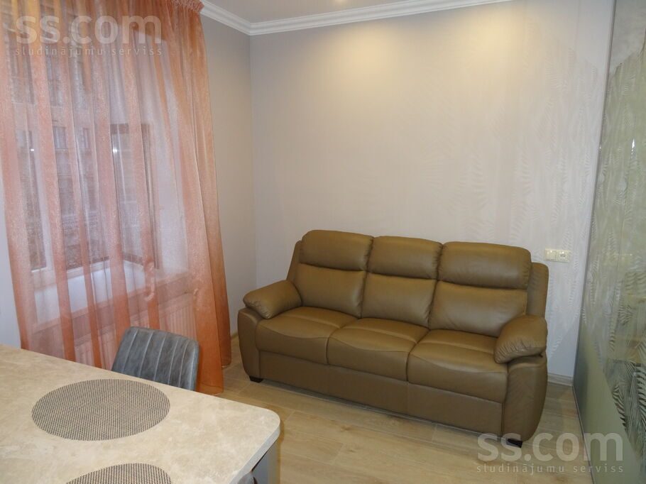 Apartment photo 2