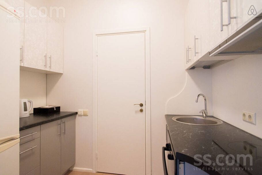 Apartment photo 8
