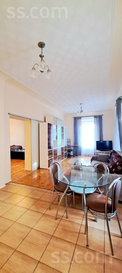Apartment photo 2