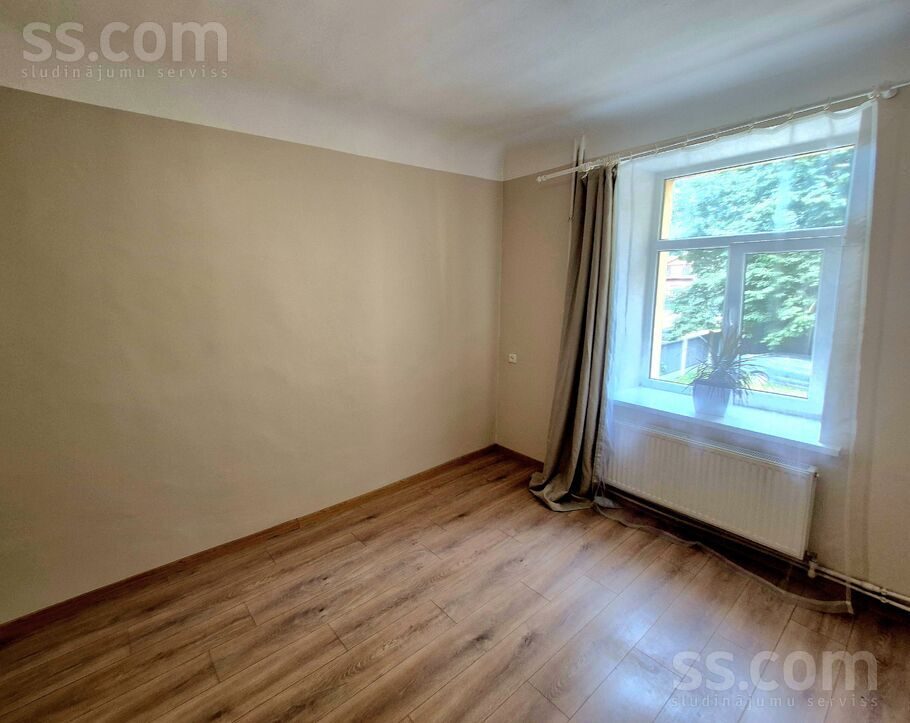 Apartment photo 8