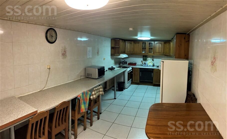 Apartment photo 2