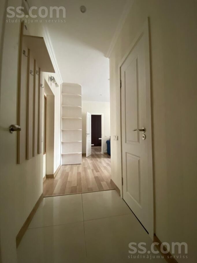Apartment photo 2