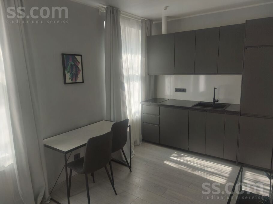 Apartment photo 2