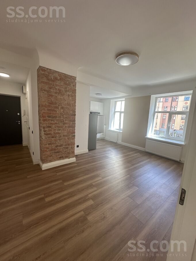 Apartment photo 2