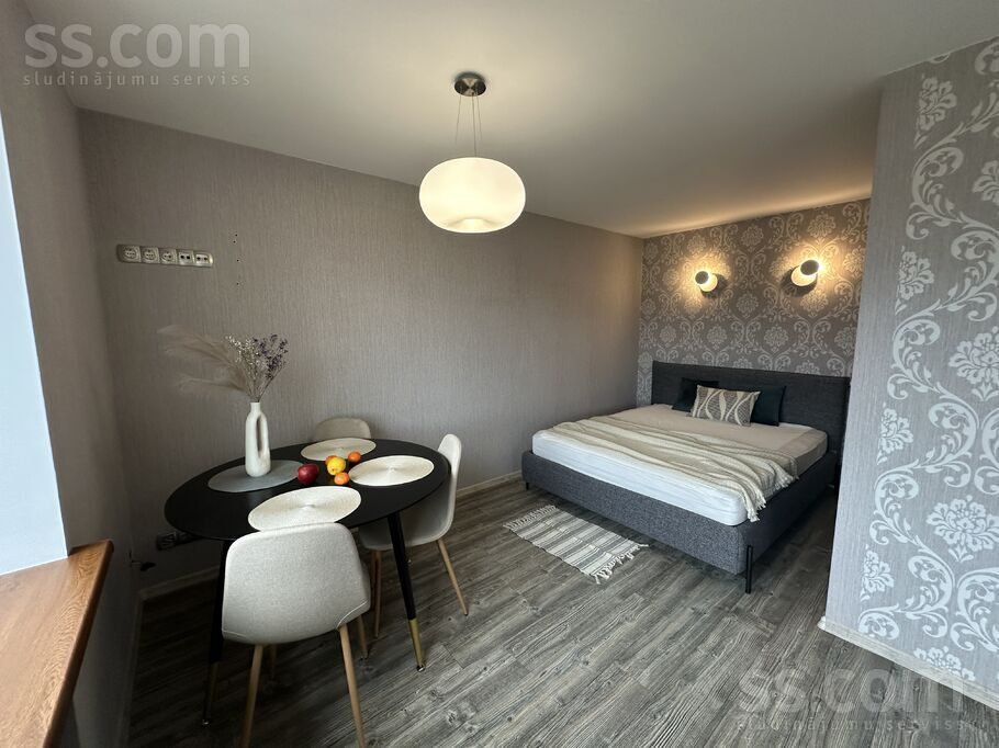 Apartment photo 2