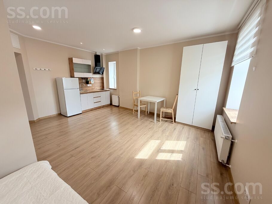 Apartment photo 2