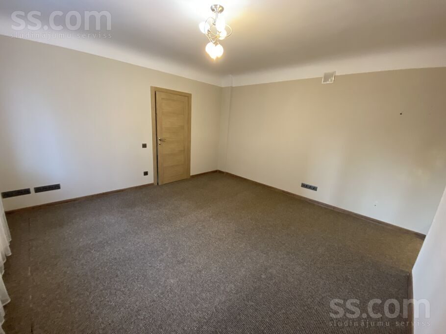 Apartment photo 5