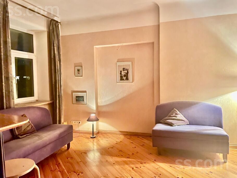 Apartment photo 2