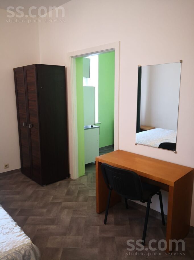 Apartment photo 2